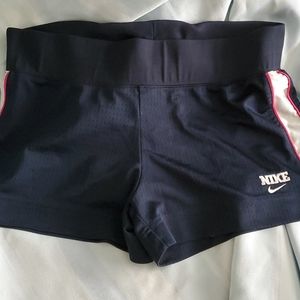 EUC VINTAGE NIKE SHORTS